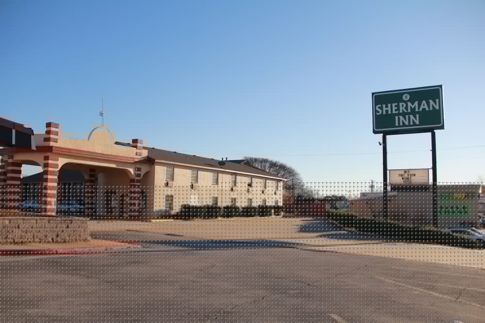 Sherman Inn 4/46
