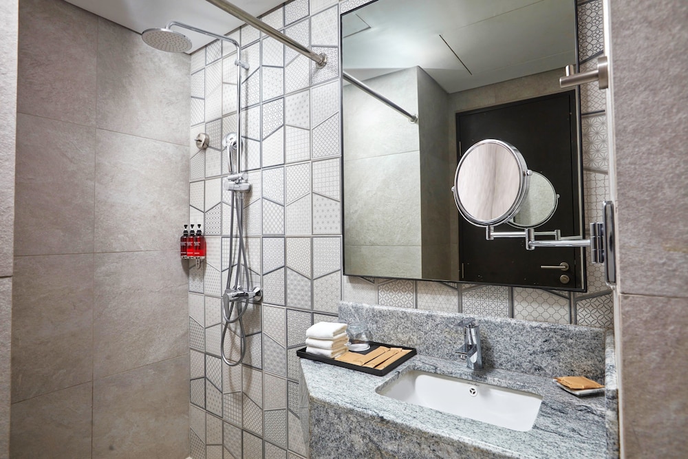 Mercure Mactan Cebu 46/47
