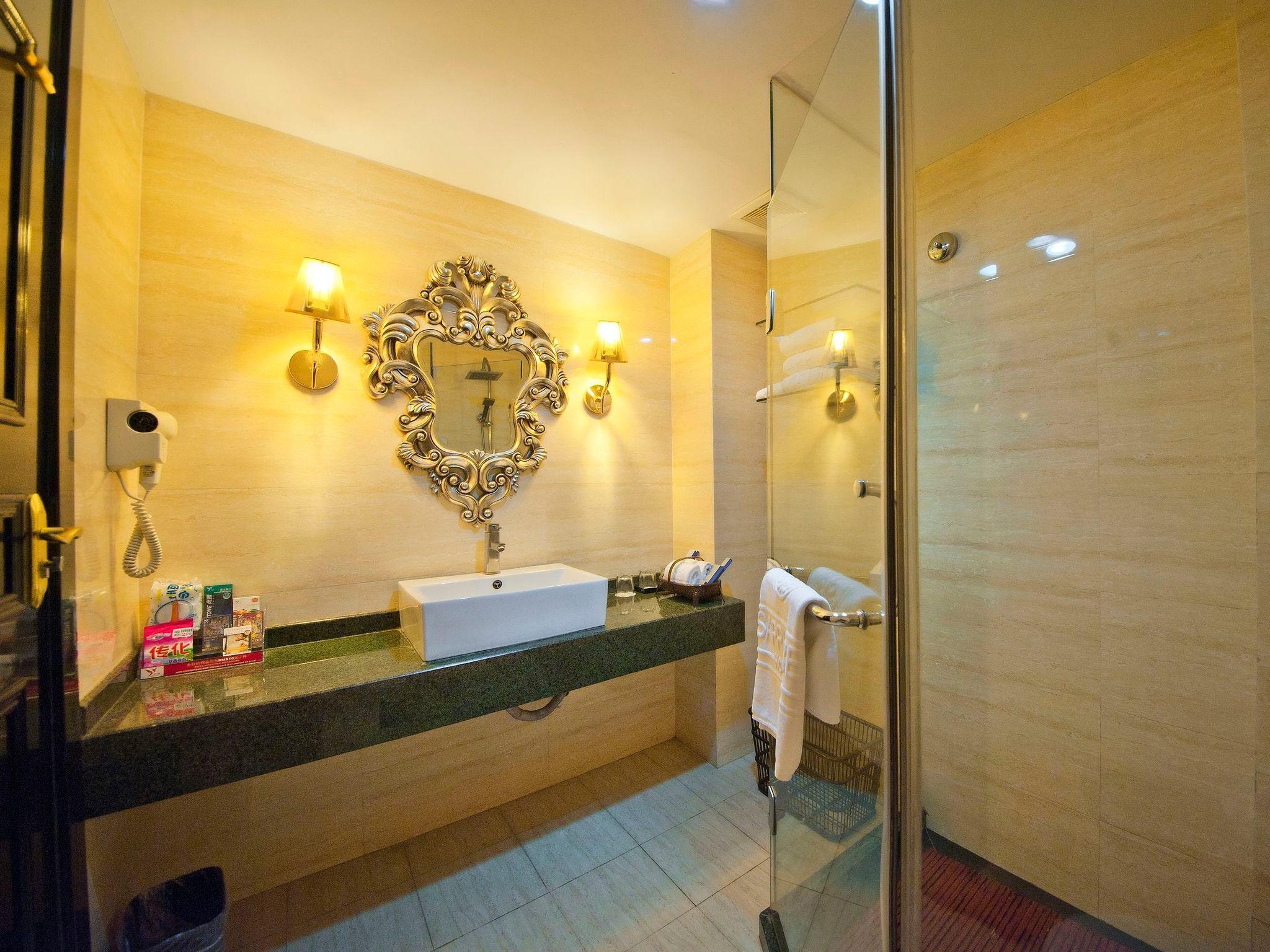 Sapphire Hotel Guilin 52/52