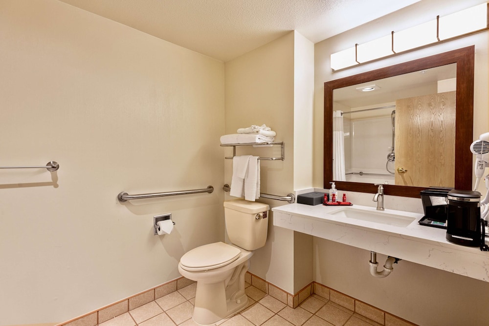 SureStay Plus Hotel by Best Western SeaTac Airport 12/30