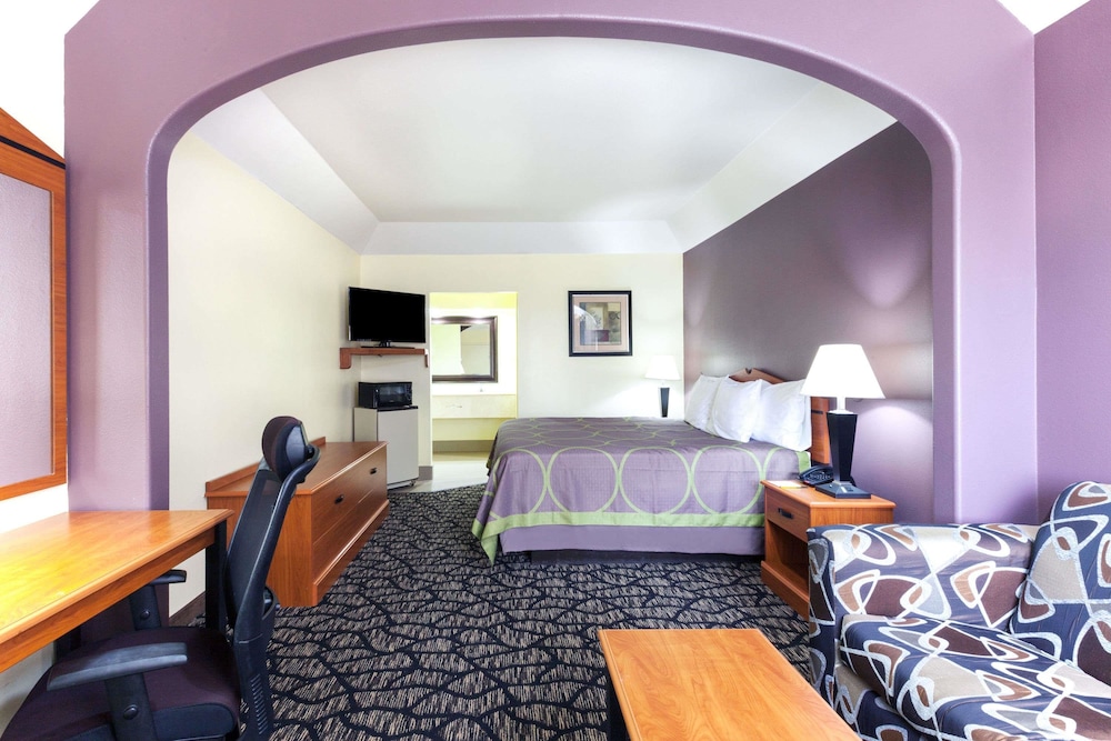 Super 8 by Wyndham Fairfield, TX 29/36