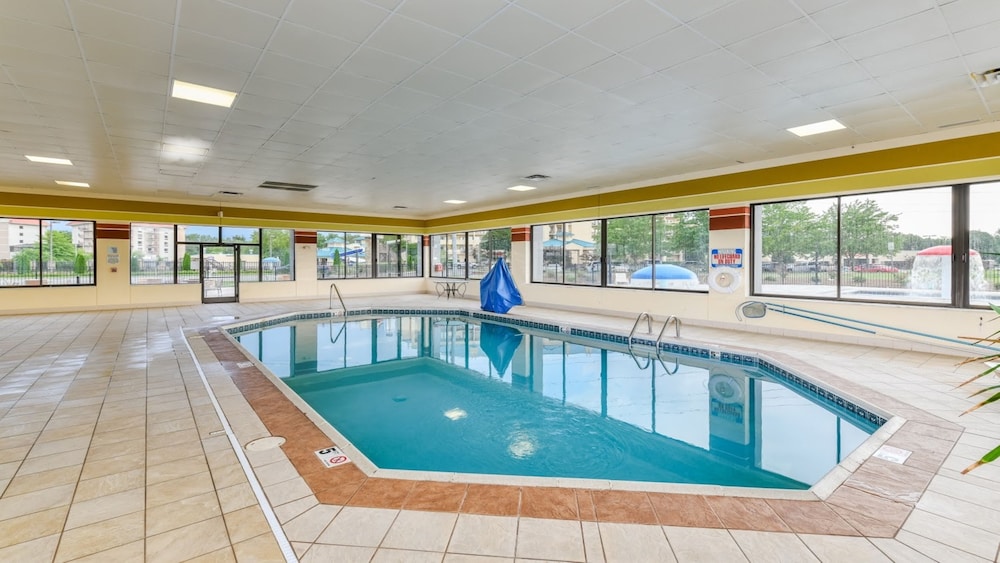 Holiday Inn Express Hotel and Suites Pigeon Forge/Near Dollywood 14/55
