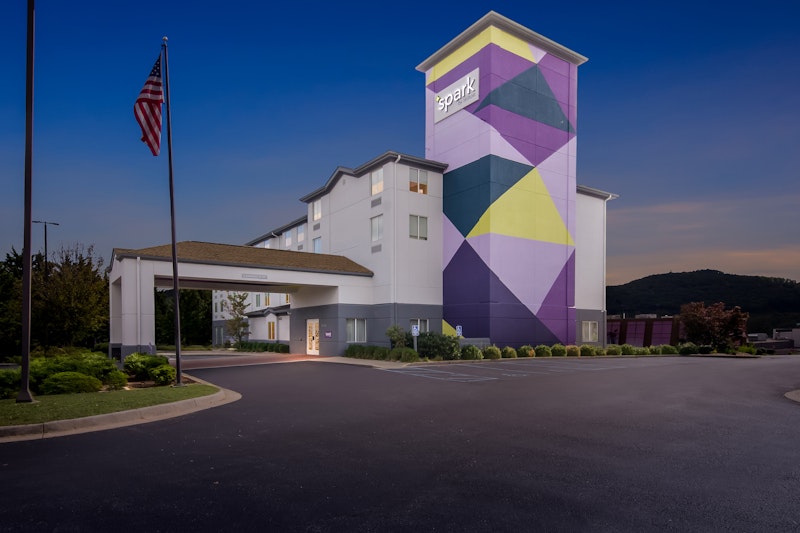 Spark by Hilton Lynchburg - University Area & Hwy 460 1/21