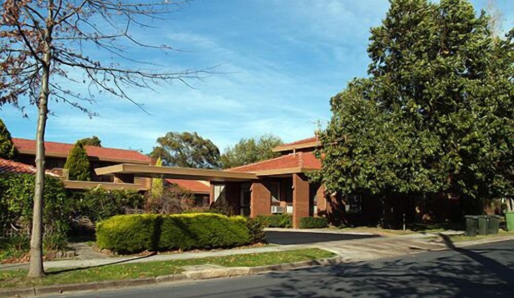 Nunawading Motor Inn 5/29