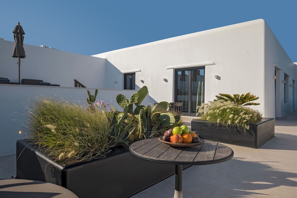Aeonic Suites and Spa - Adults Only 34/50