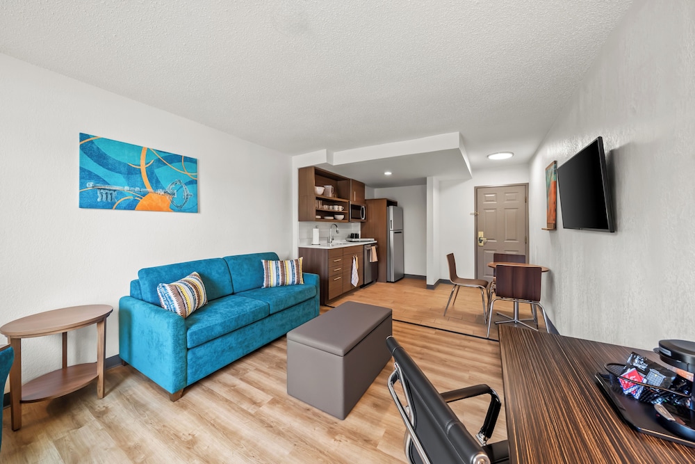 MainStay Suites Foxboro - Mansfield 27/37