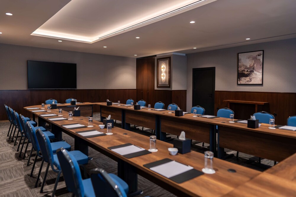 Radisson Blu Hotel Amman, Galleria Mall 43/50