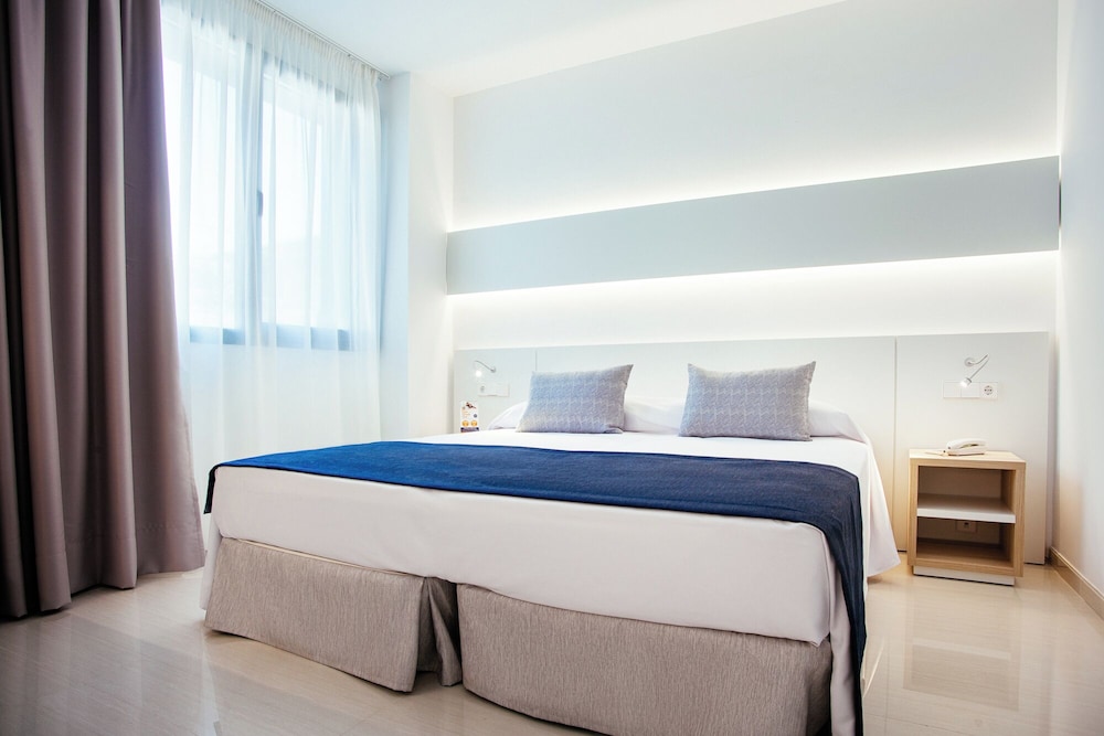 Plus, Double Bed