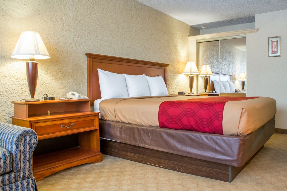 Econo Lodge Broken Arrow 12/59