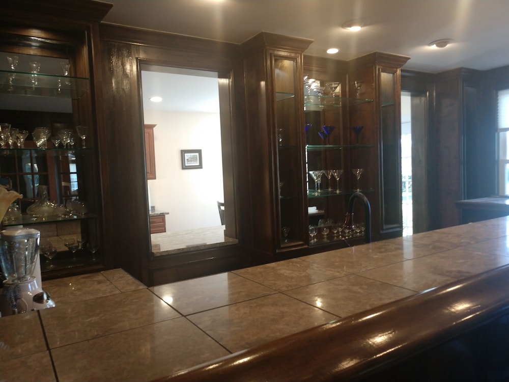 Kingsbay Mansion & Vacation Houses 20/50