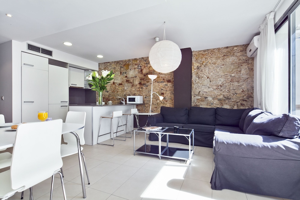 Inside Barcelona Apartments Sants 69/99