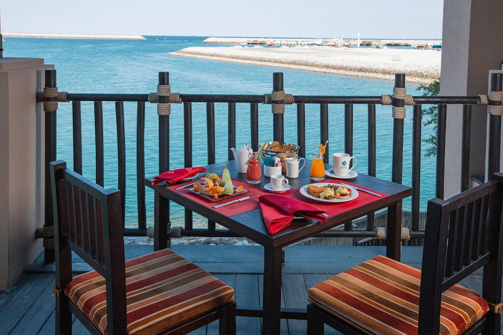 Azimut Hotel Musandam 53/68