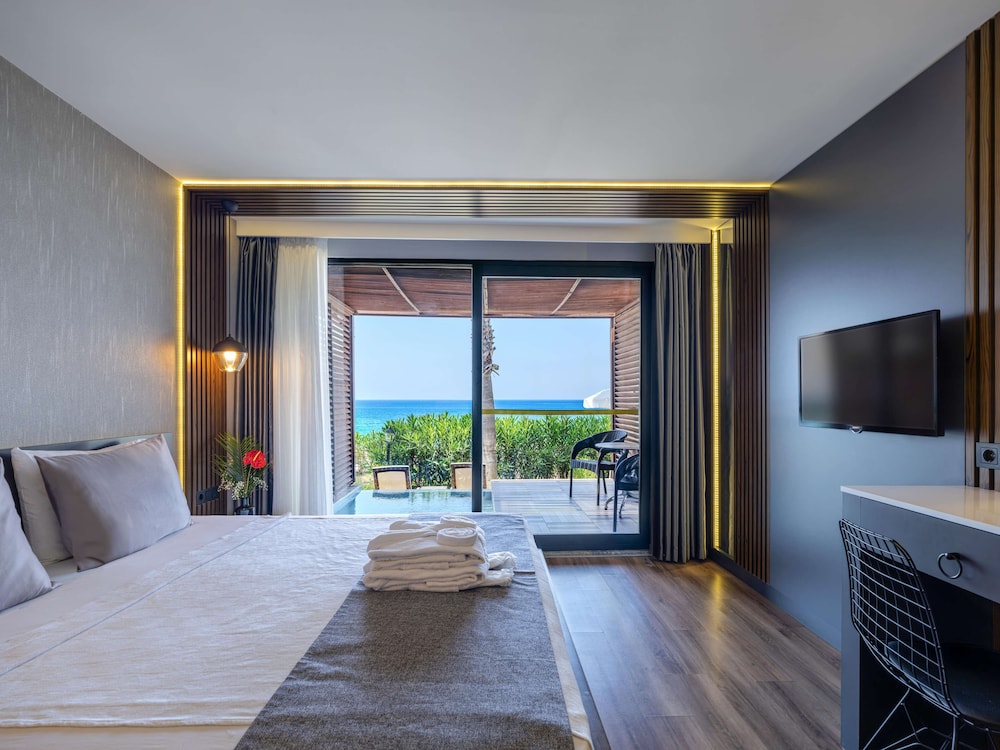 Adora Calma Beach Hotel - Adults Only 18/50