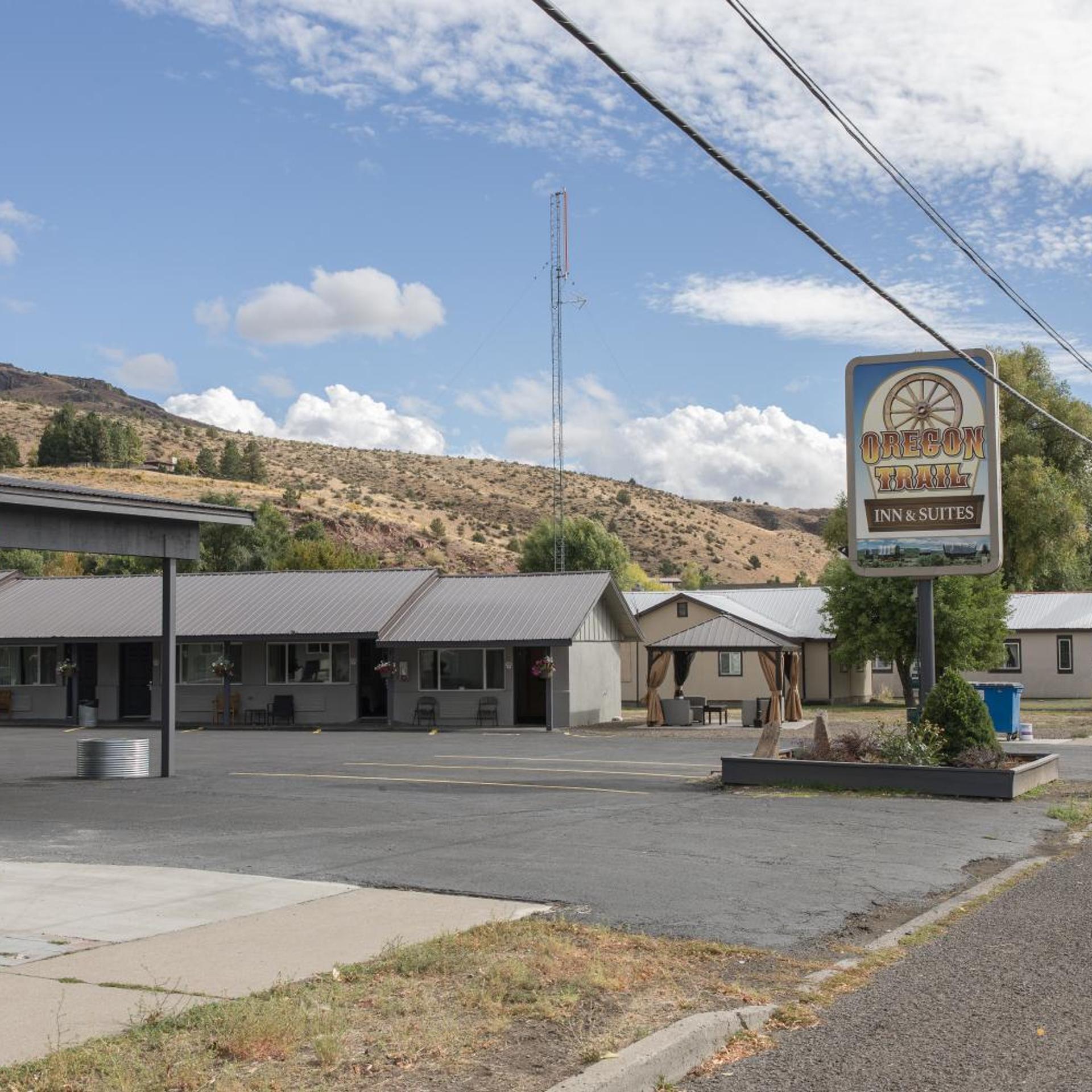 Oregon Trail Inn and Suites 38/50
