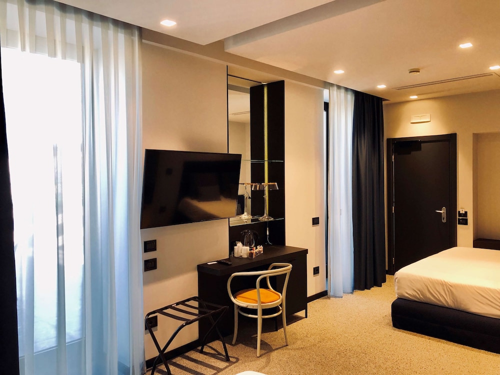 Best Western Plus Hotel Plaza 23/36