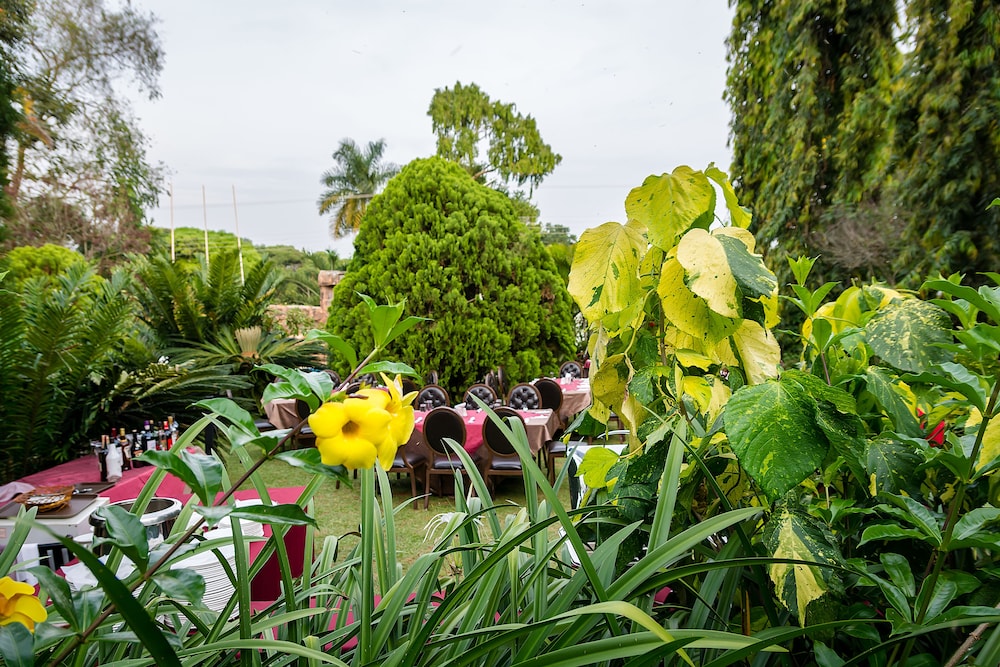 Imperial Heights Hotel Entebbe (ex. Lake Heights Hotel) 62/69