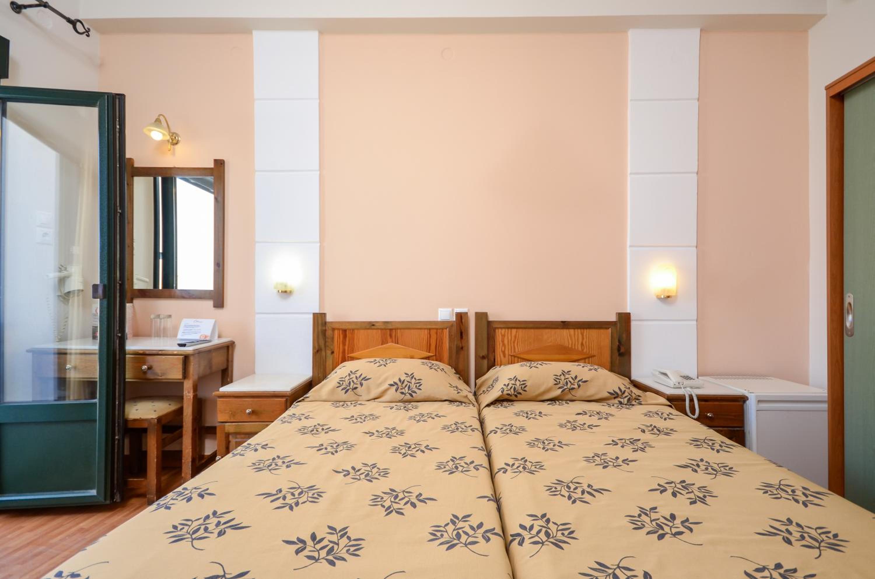 Room, Twin Beds, Harbour View