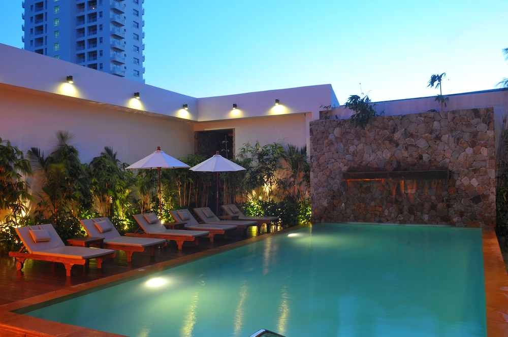 Karon Boutique Phuket 28/33
