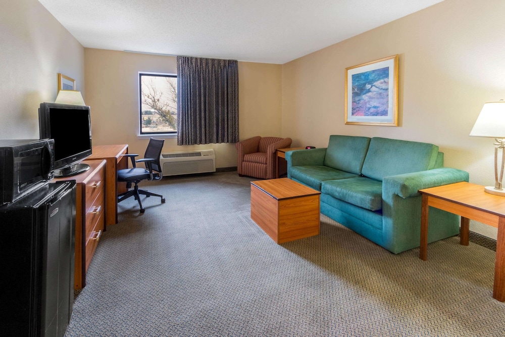 La Quinta Inn & Suites by Wyndham Las Cruces Organ Mountain 32/49