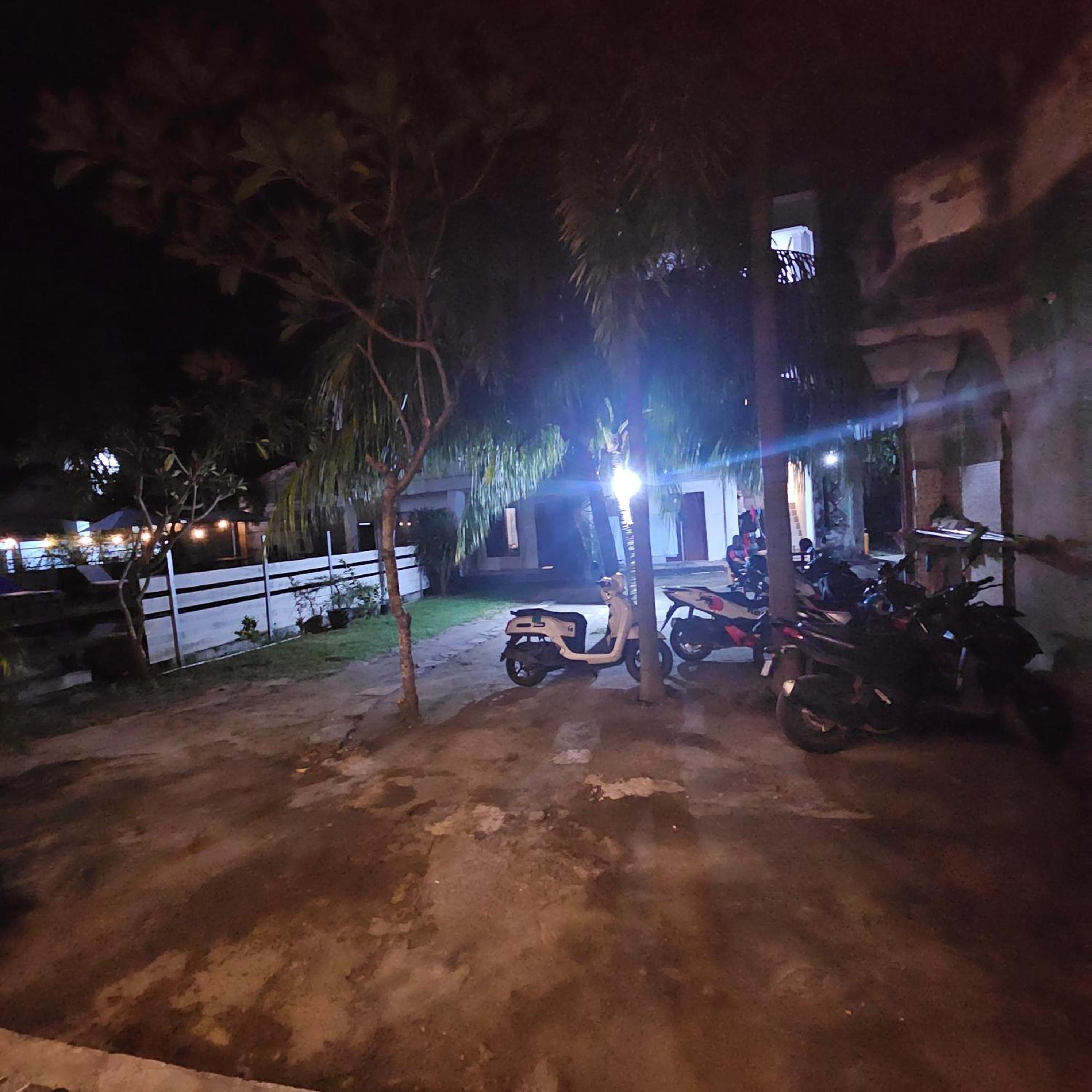Ridho Malik Hotel 48/57