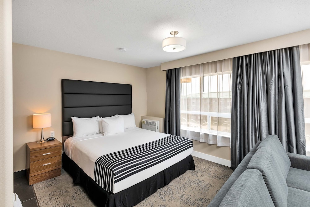 Sandman Hotel Grande Prairie 13/42