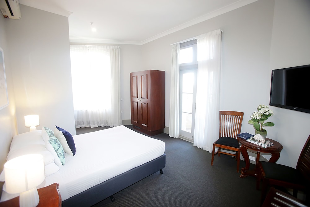 HOTEL BONDI 23/67
