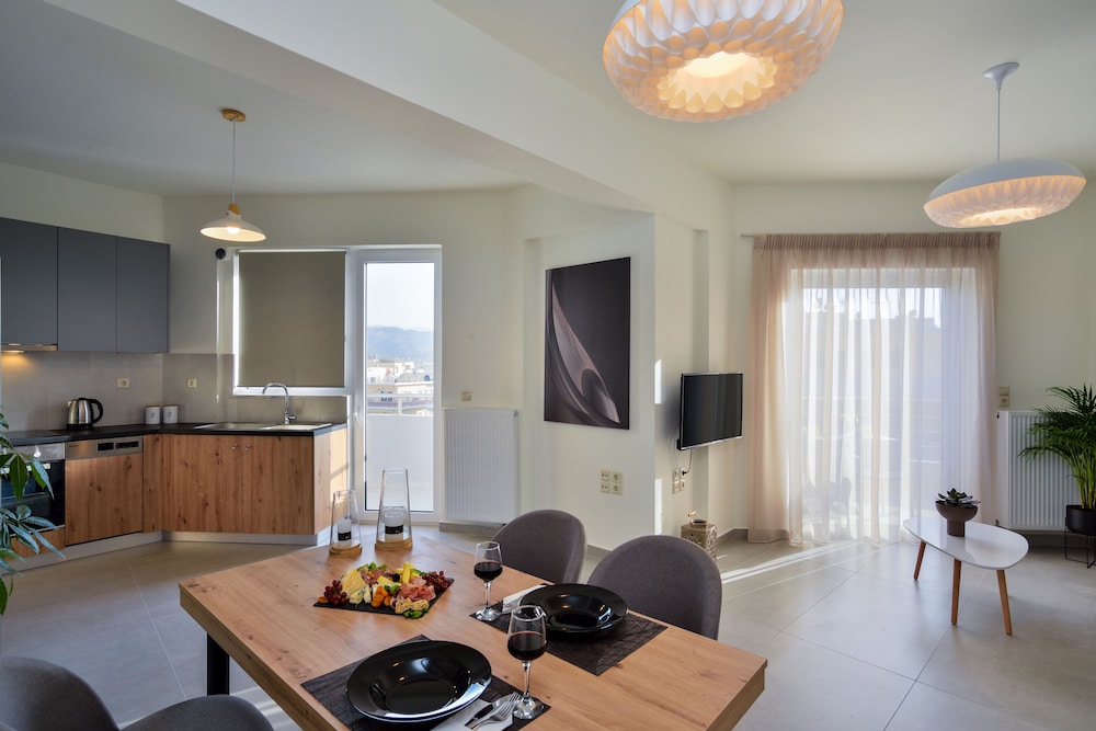 Elia Residences 42/59