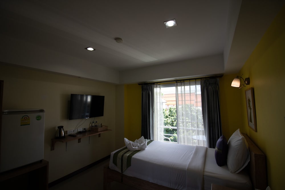 ROOM, SINGLE, BALCONY