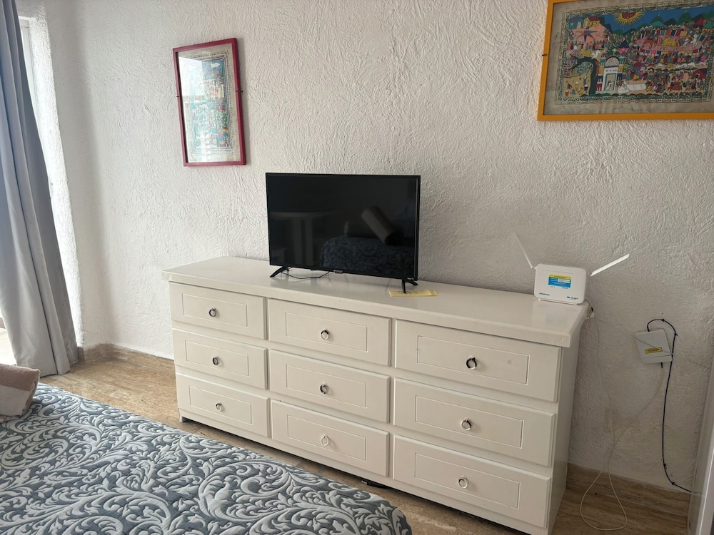Cancun Plaza Condo 10/49
