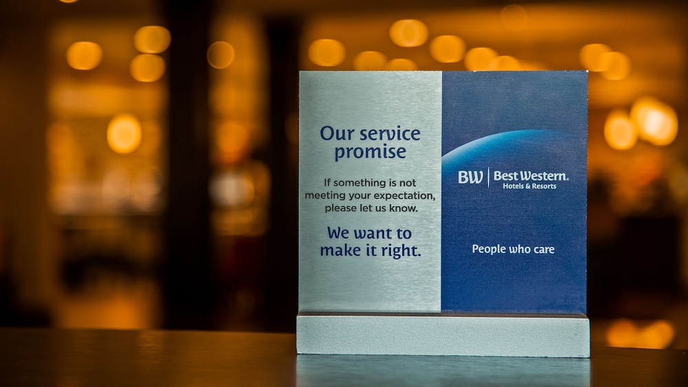 Best Western Plus North Joliet 16/32