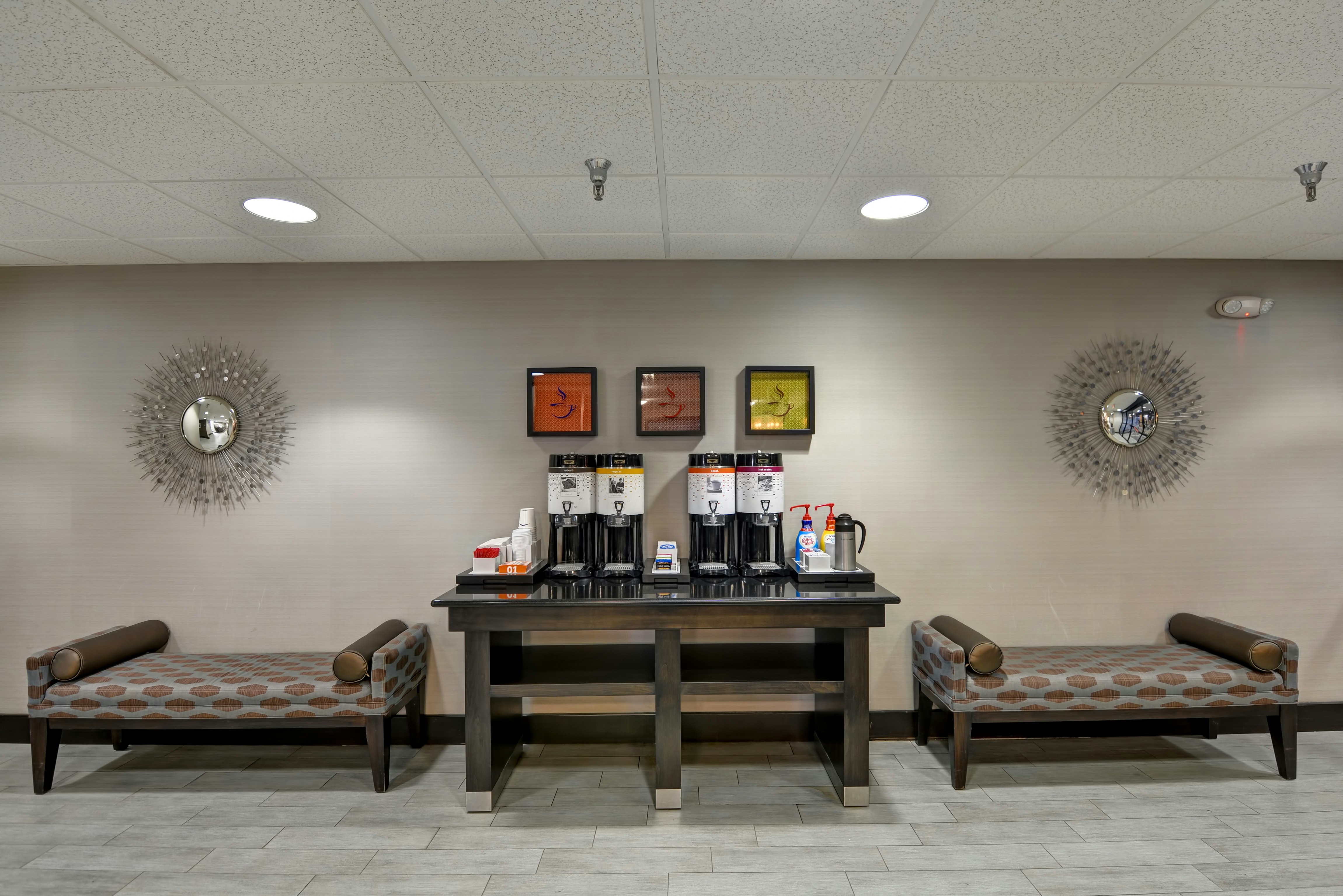 Hampton Inn State College 27/43