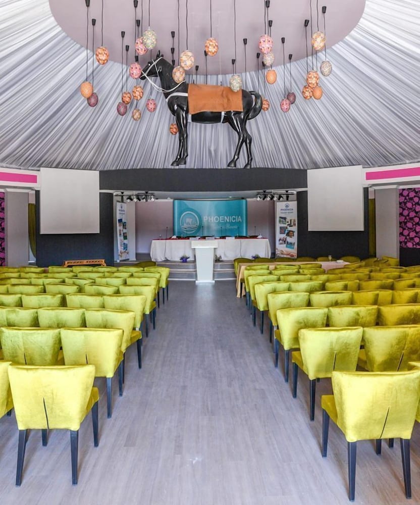 Phoenicia Holiday Resort 23/33