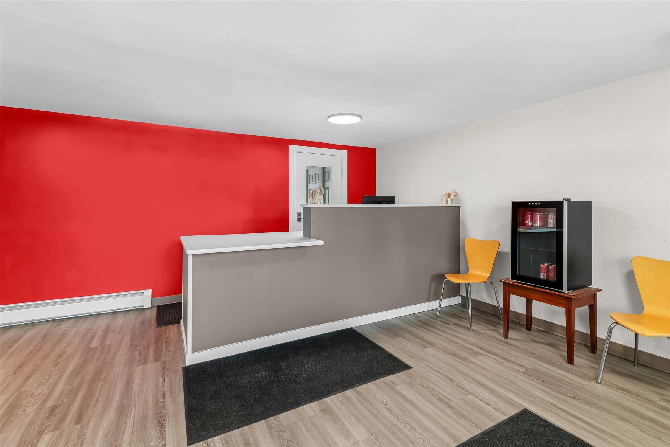 Econo Lodge Westminster, MA 5/36