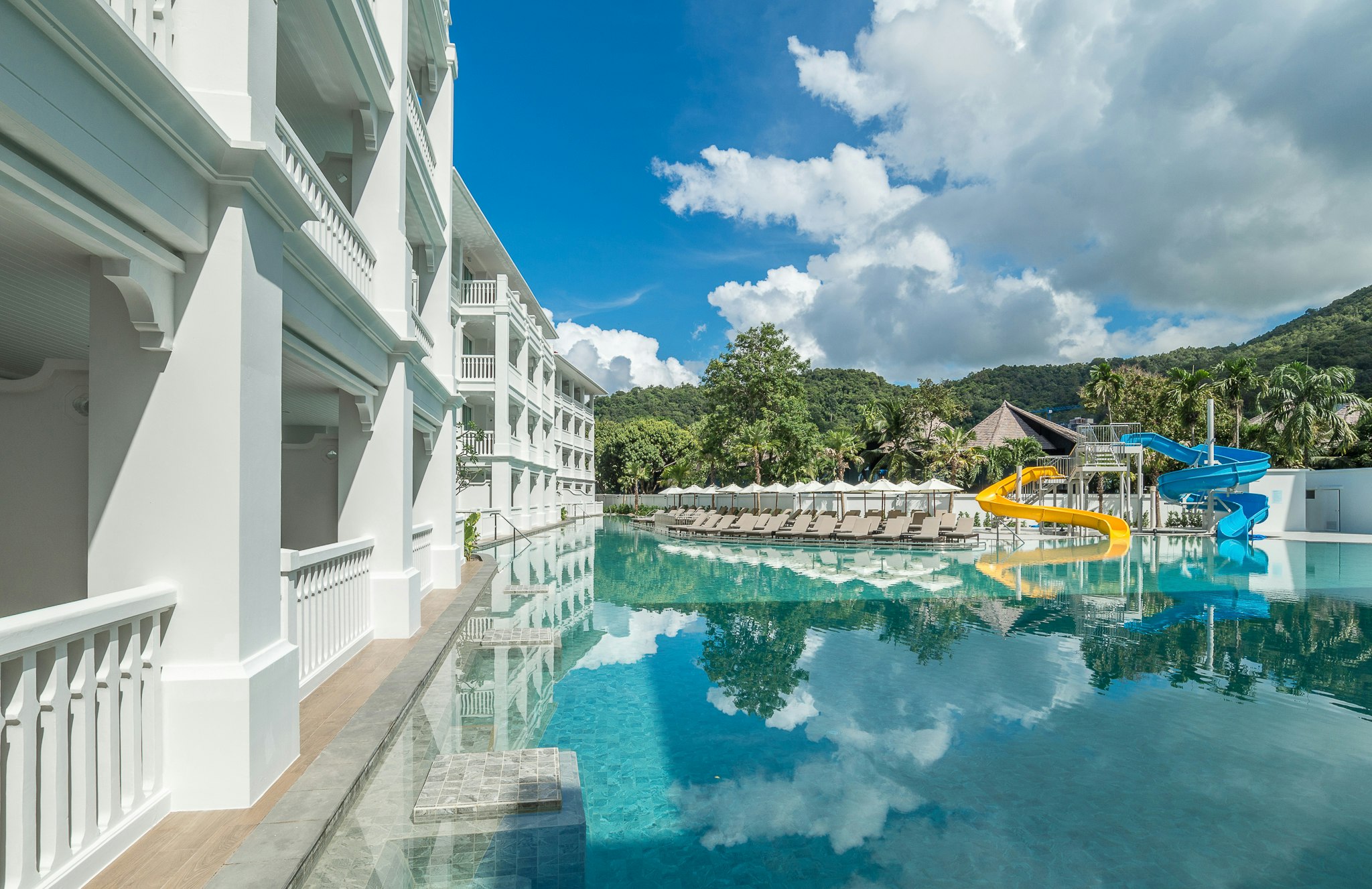 Centara Ao Nang Beach Resort and Spa Krabi 40/50