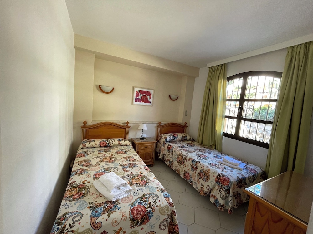 Apartamentos El Toro 11/50