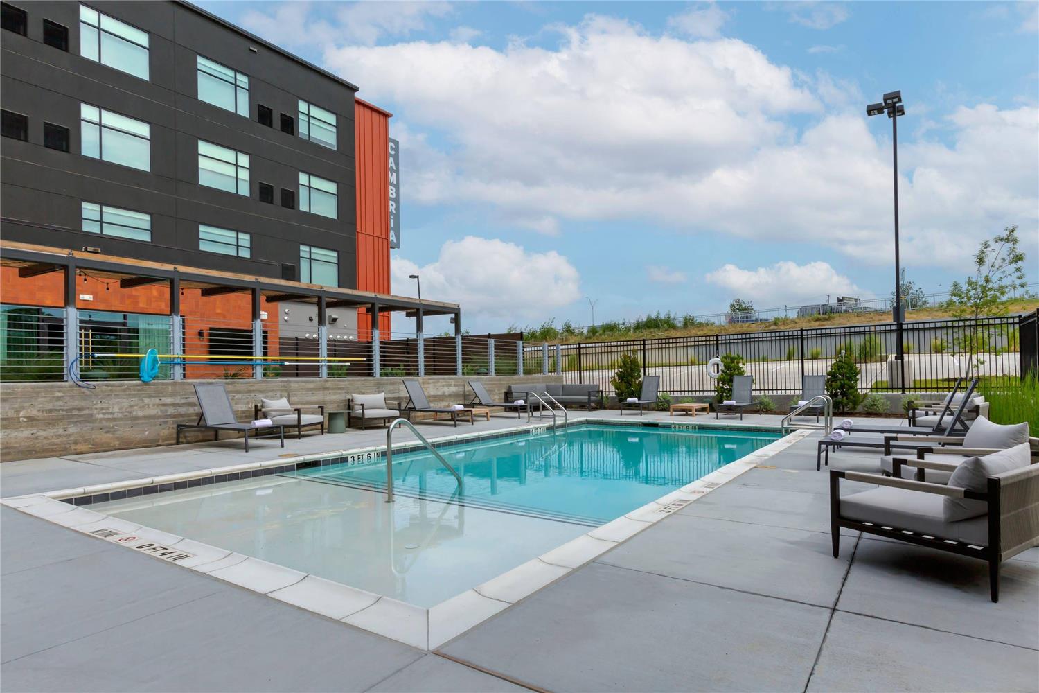 Cambria Hotel Austin Airport 4/47