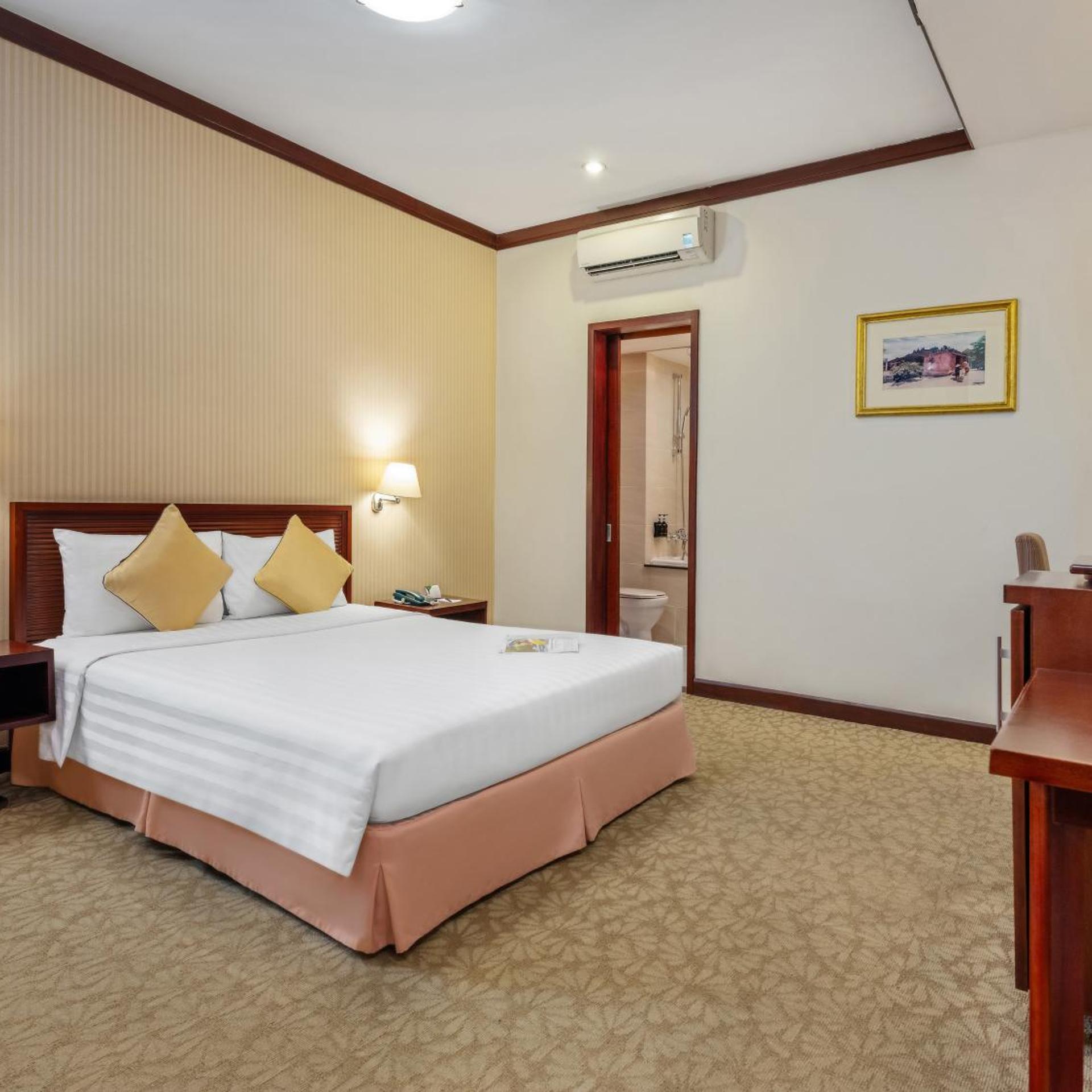 Inner, Deluxe, Double or Twin Bed