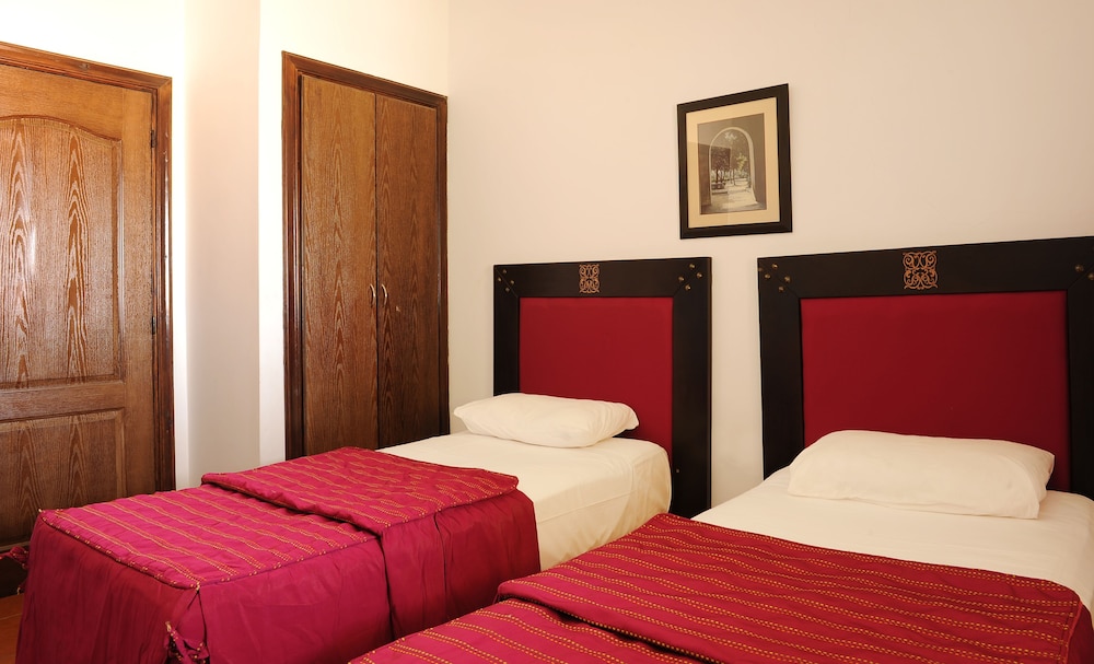 FARAH INN IFRANE 32/69