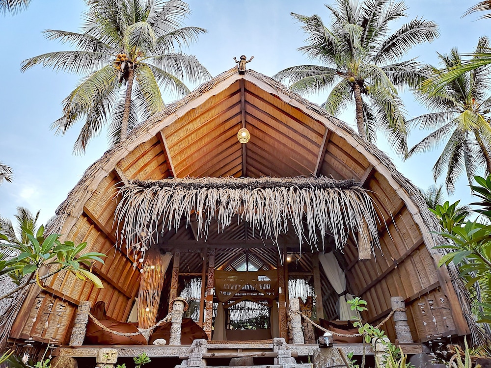 Coconut Garden Beach Resort 4/47