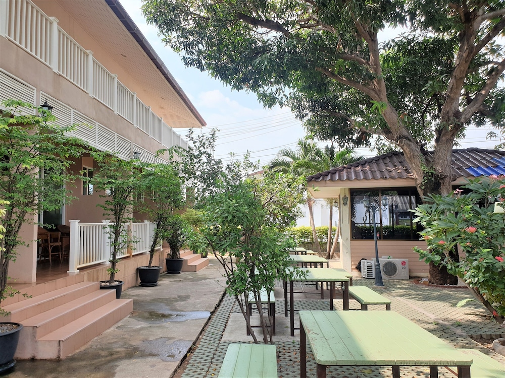 Sea Beach Koh Larn 7/48