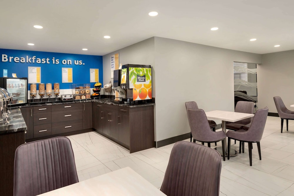 Days Inn By Wyndham Wainwright 19/27