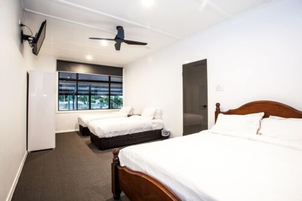 2 BEDROOMS, FAMILY