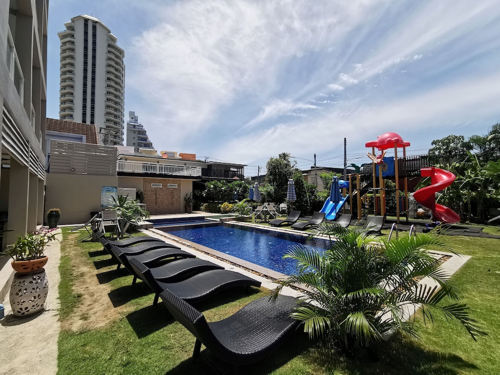 Surf and Sand Resort 51/57