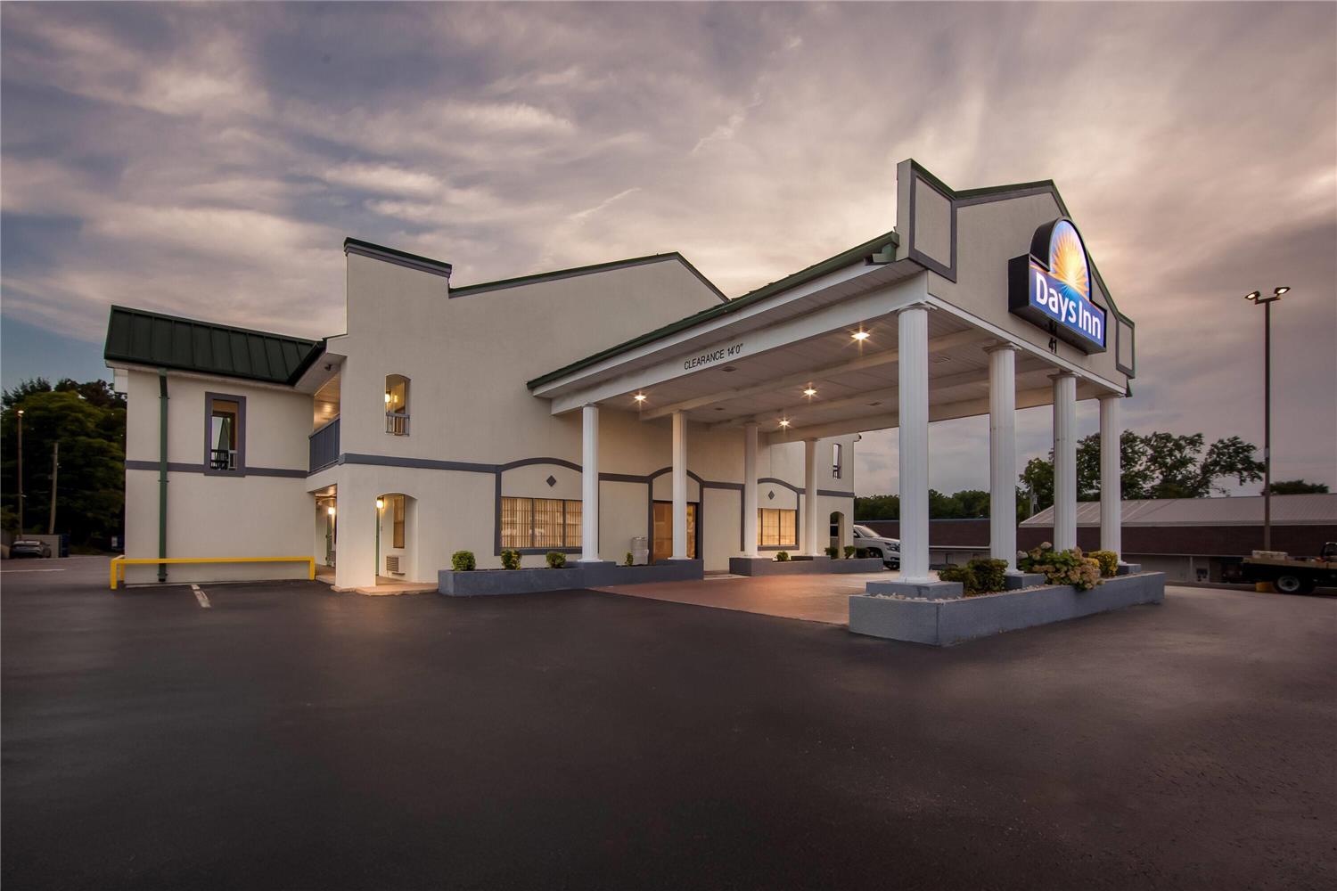 Days Inn by Wyndham Lexington 3/25