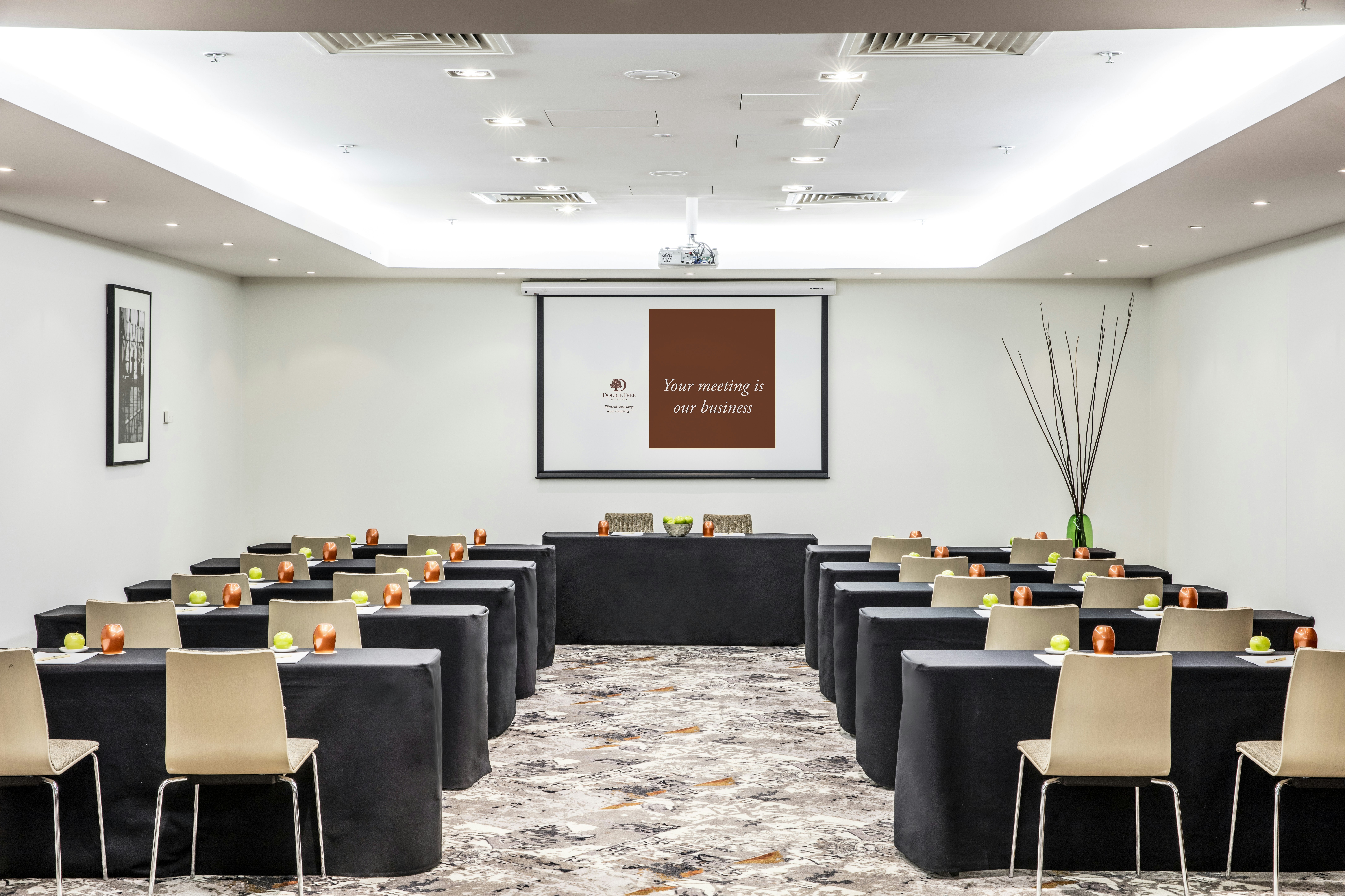 DoubleTree by Hilton Hotel Melbourne - Flinders Street 16/19