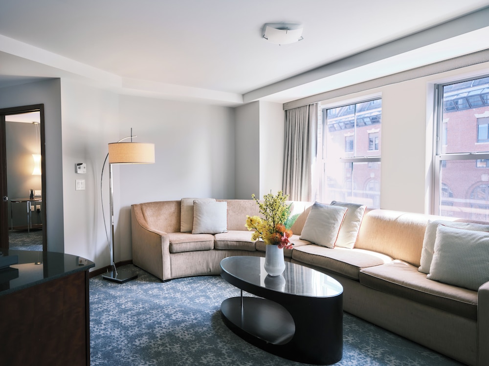 Battery Wharf Hotel Boston Waterfront 35/68