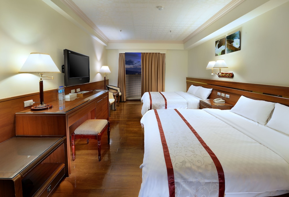 Cheng Pao Hotel 14/64