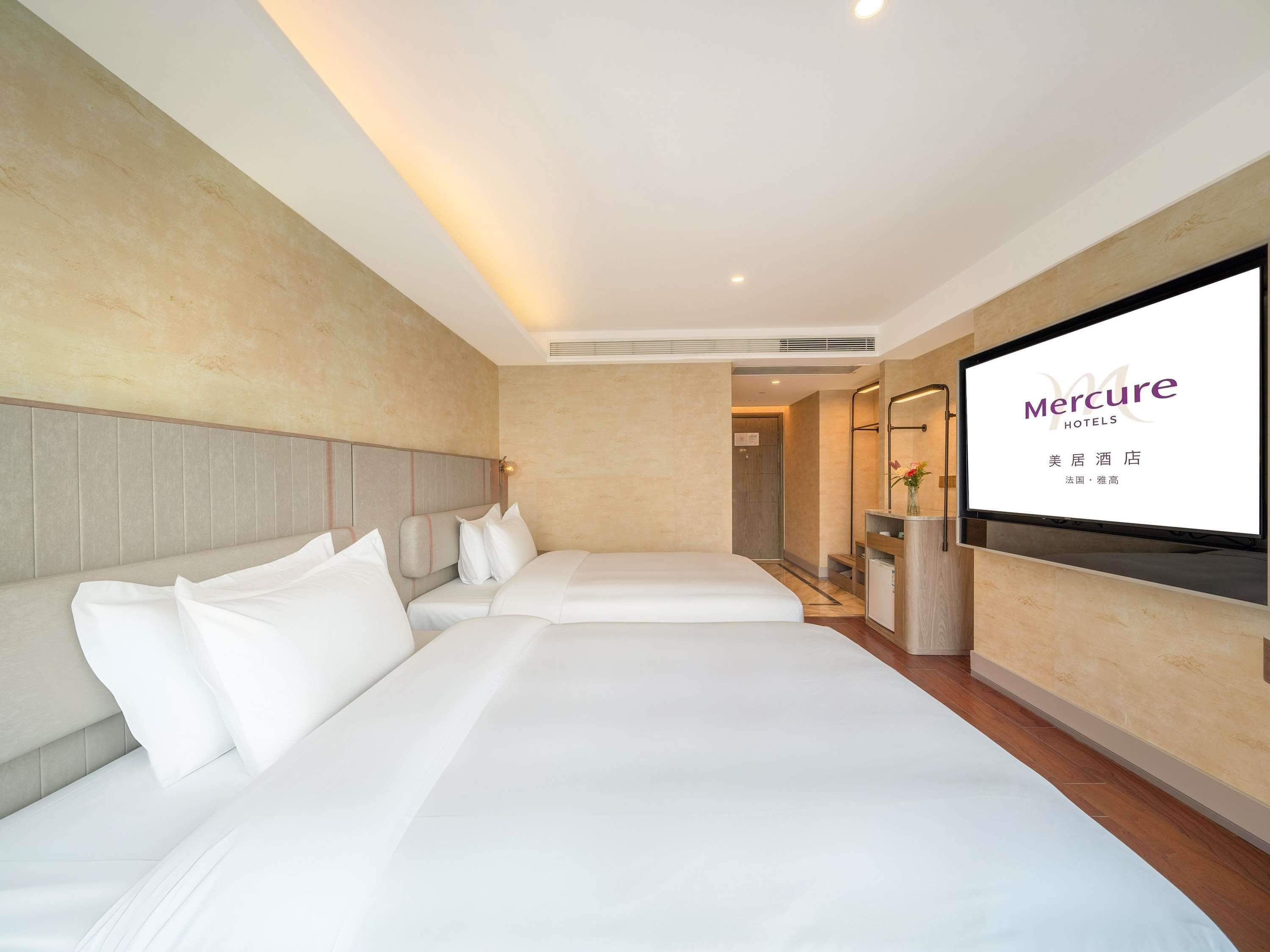 High Altitude, Superior, 2 Queen Beds, City View