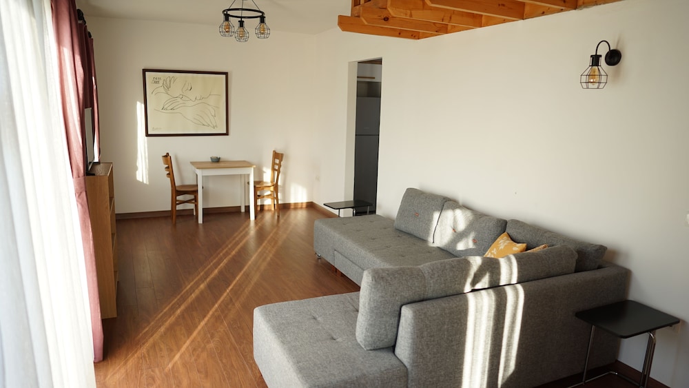 Karyada Hotel 29/50