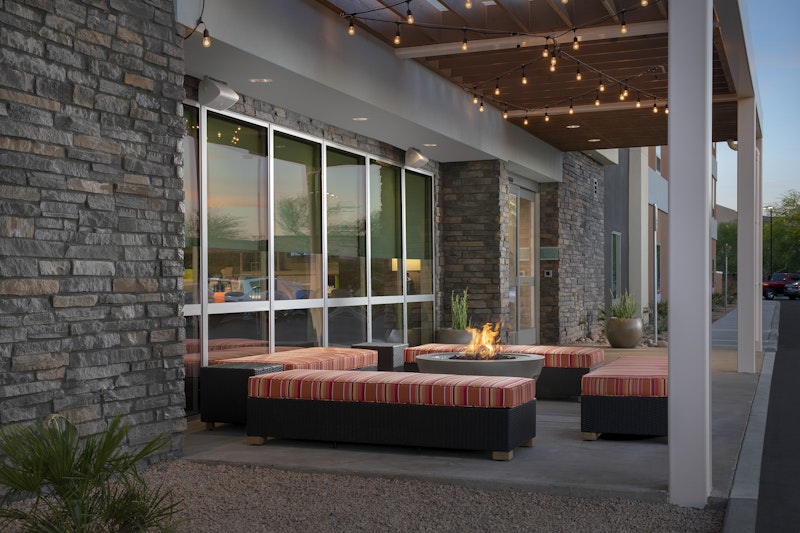 Home2 Suites by Hilton Phoenix Airport South 1/10